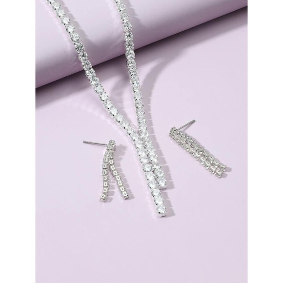 Rhinestone Star Diamond Necklace & Earrings Set - Picture 2 of 3